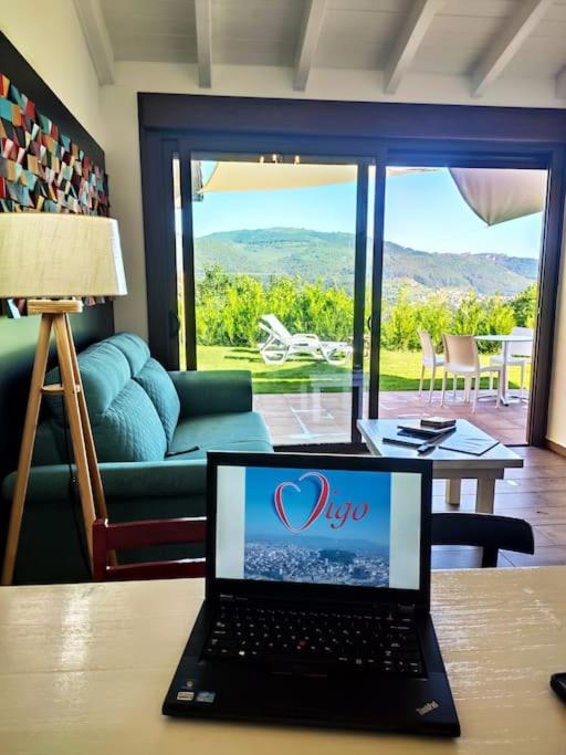 Casa nueva en Vigo-Mos con Chimenea y Jacuzzi Obsequio kit desayuno y botella de cava Pontevedra Exterior foto