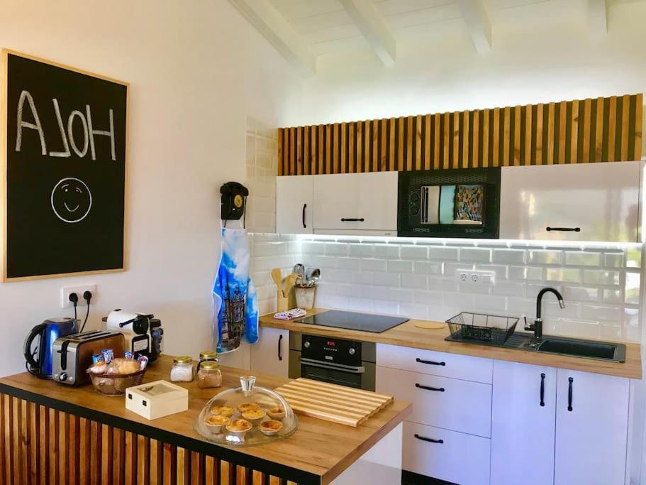 Casa nueva en Vigo-Mos con Chimenea y Jacuzzi Obsequio kit desayuno y botella de cava Pontevedra Exterior foto
